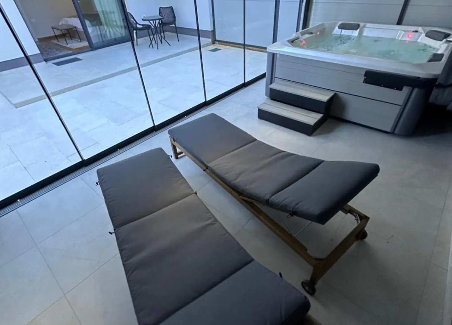 Lux Oliva Apartment With Whirlpool And Free Parking 普拉